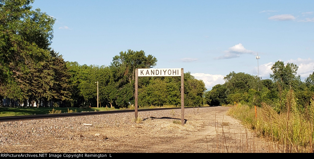 Kandiyohi Station Sign